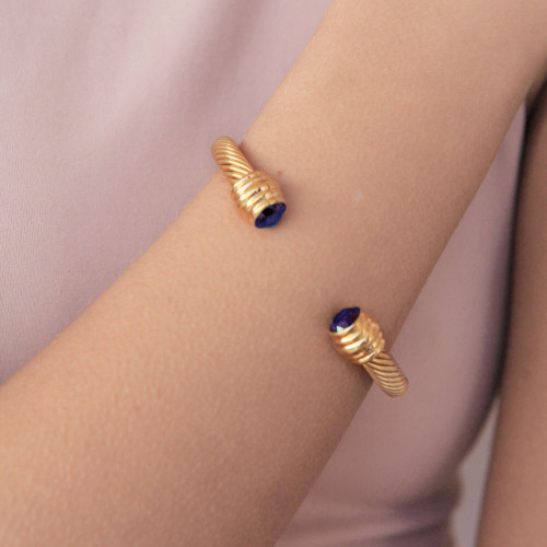 ELIZABETH CUFF